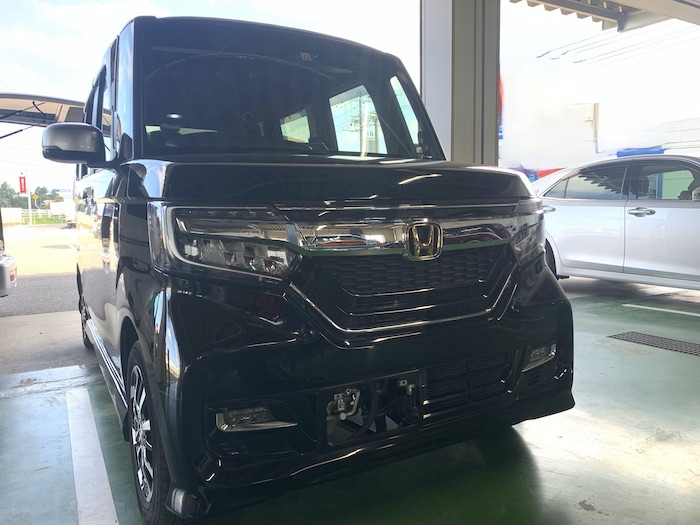 ホンダ  N-BOXカスタム  デントリペア