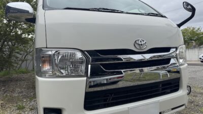 トヨタ ハイエース フロントガラス修理【伊達市】